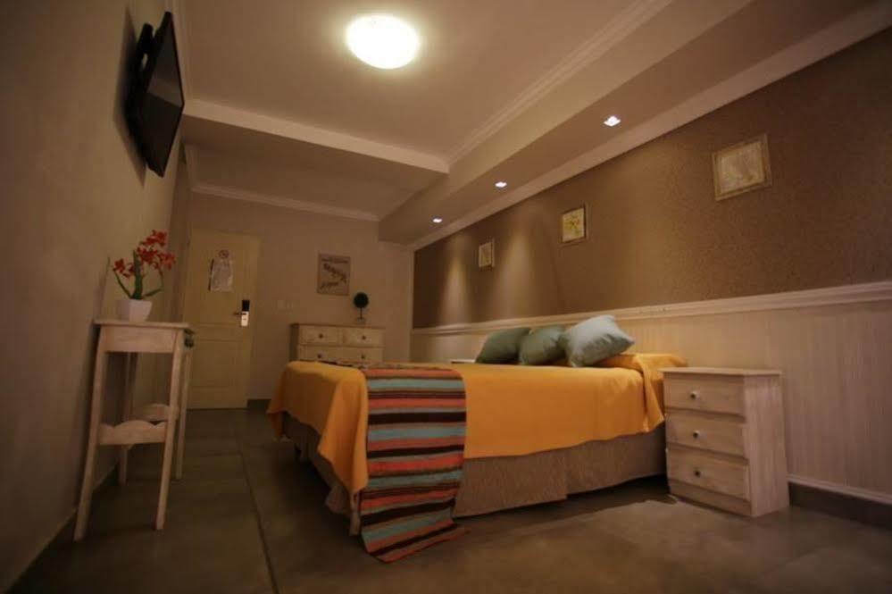 Club House Hotel Βίλα Κάρλος Παζ Εξωτερικό φωτογραφία