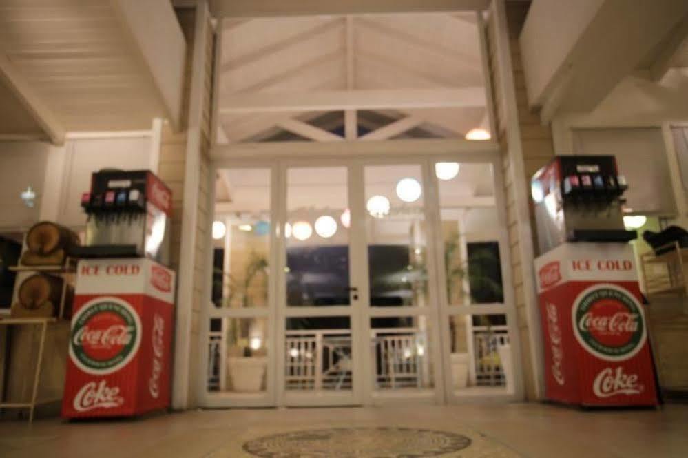 Club House Hotel Βίλα Κάρλος Παζ Εξωτερικό φωτογραφία